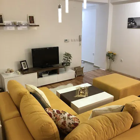 Luminous Apartment *